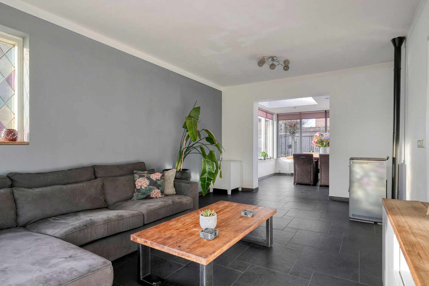 Photo 19 of Heesvenstraat 5