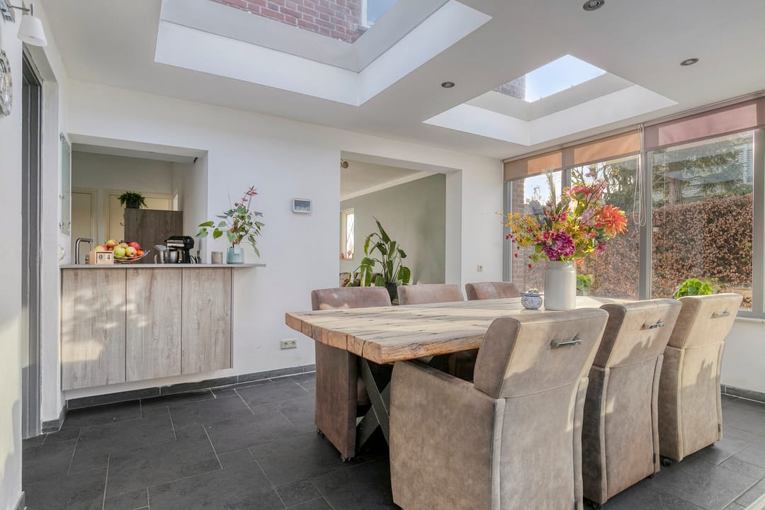 Photo 22 of Heesvenstraat 5