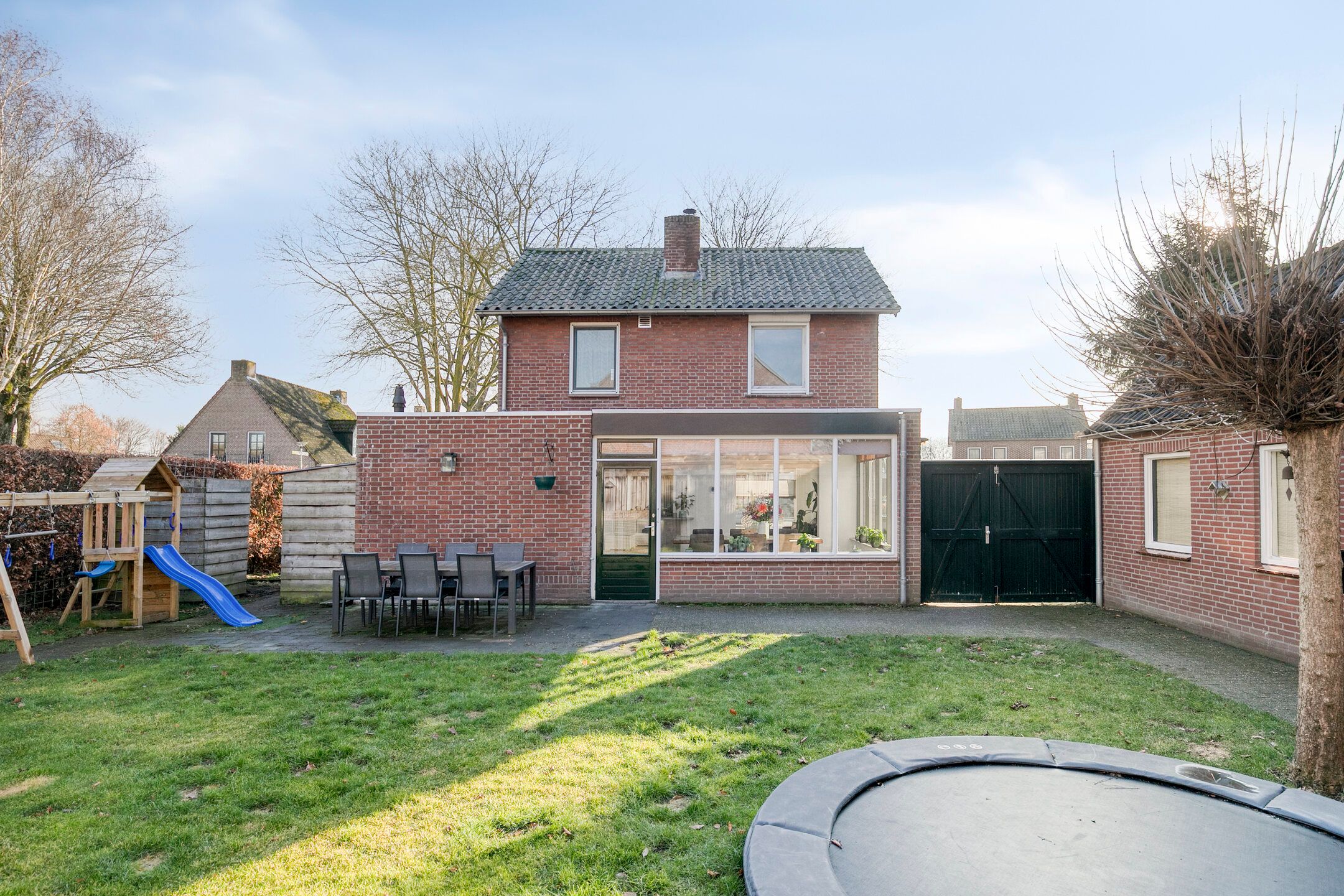 Photo 33 of Heesvenstraat 5