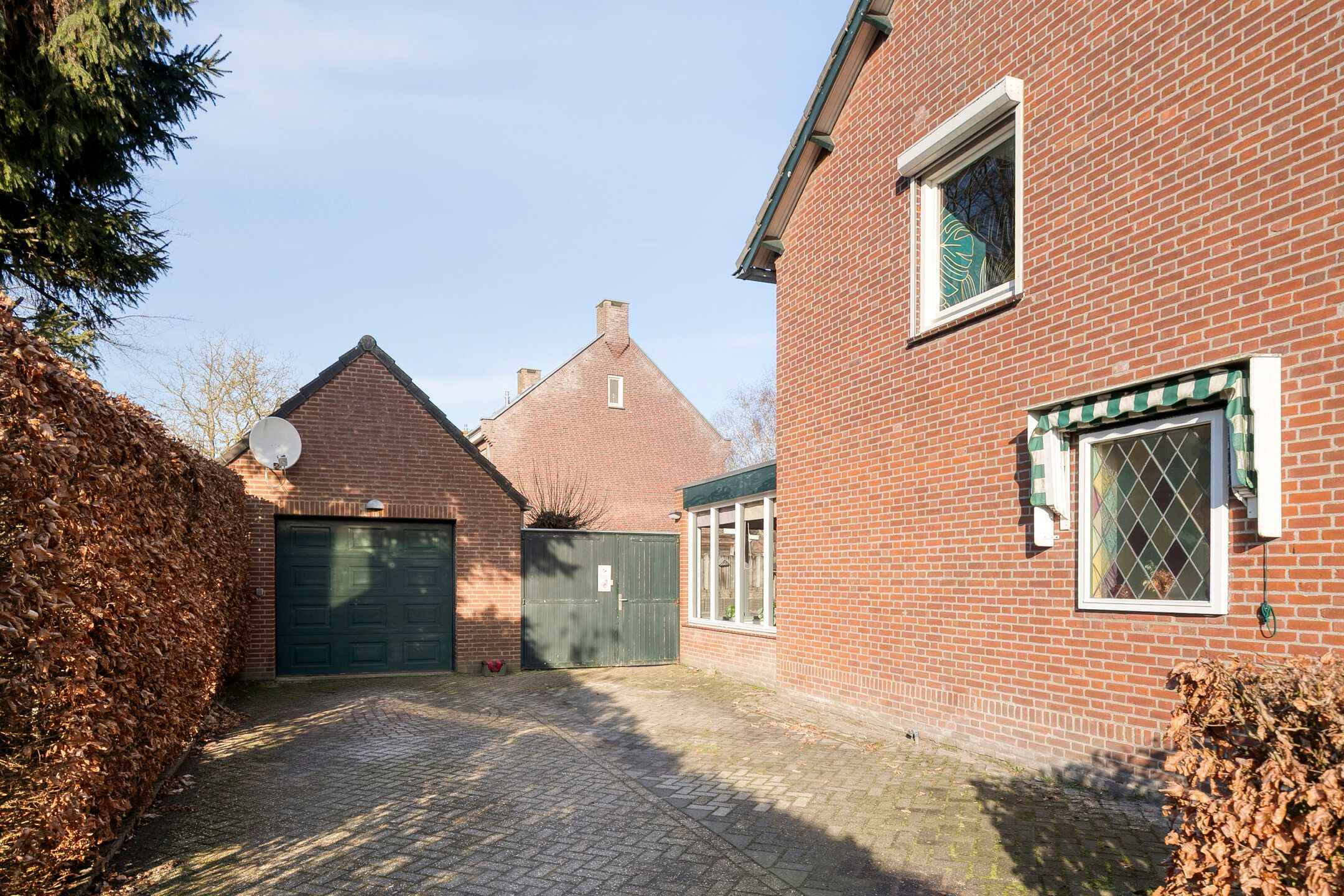 Photo 39 of Heesvenstraat 5