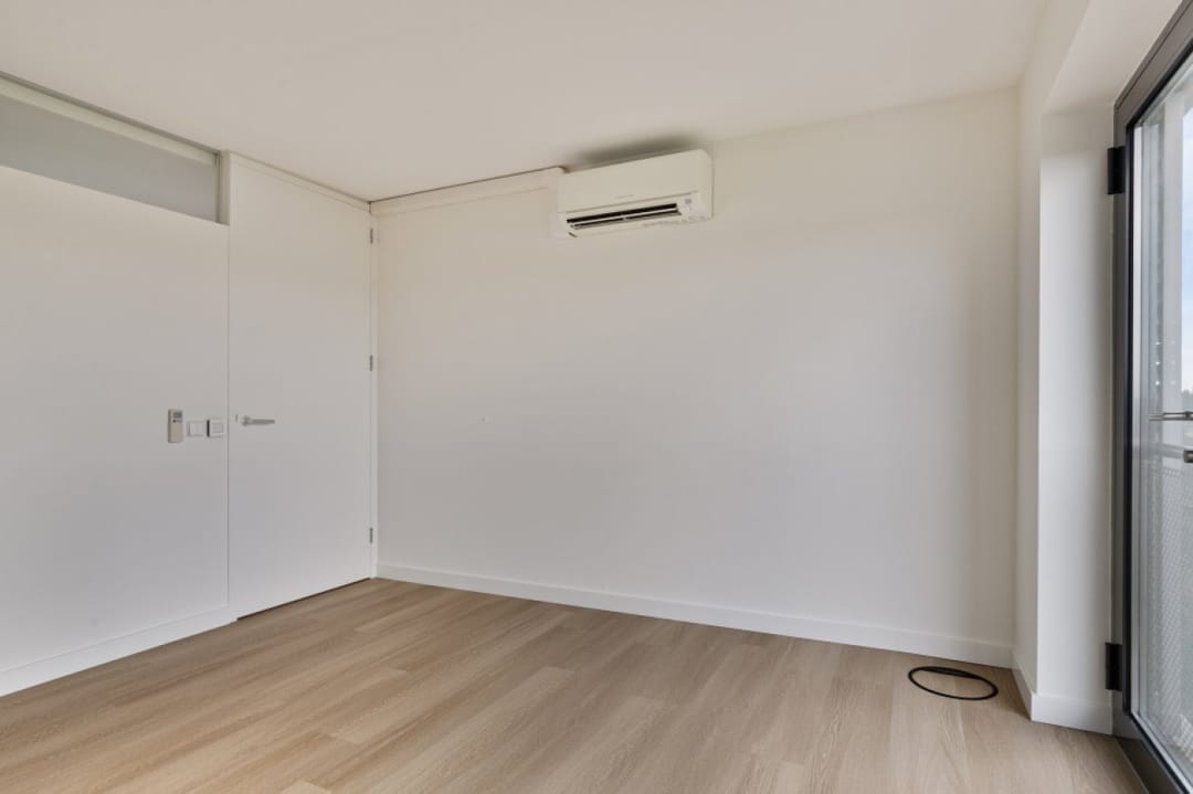 Foto 8 van Purperhoedenveem 58