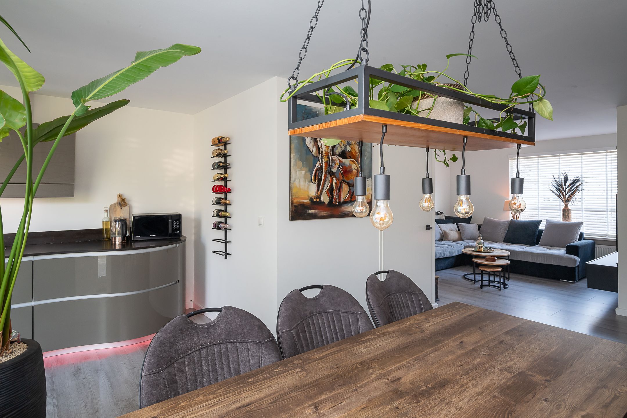 Foto 12 van Van Leeuwenhoekstraat 101