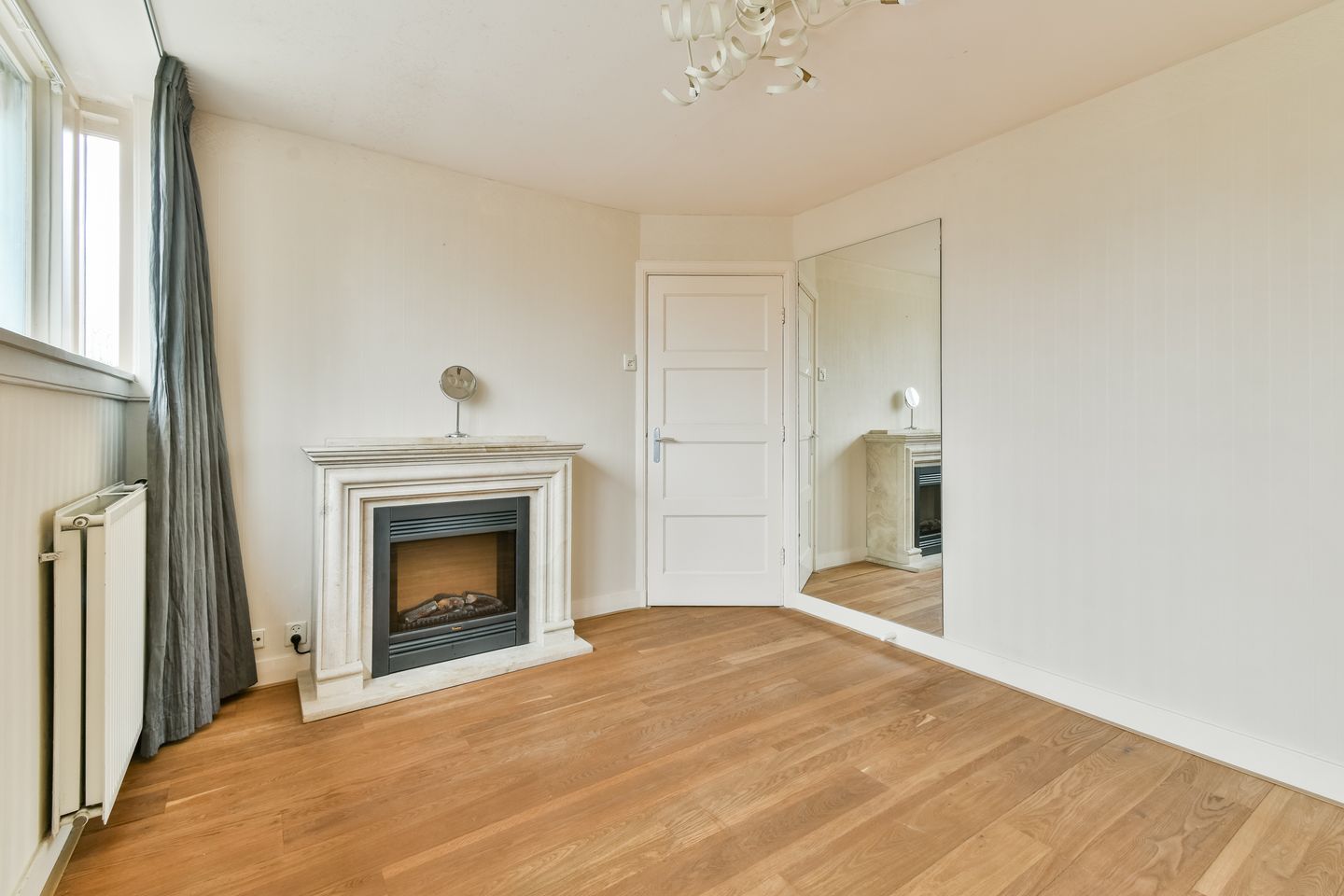 Foto 25 van W. Warnaarlaan 21