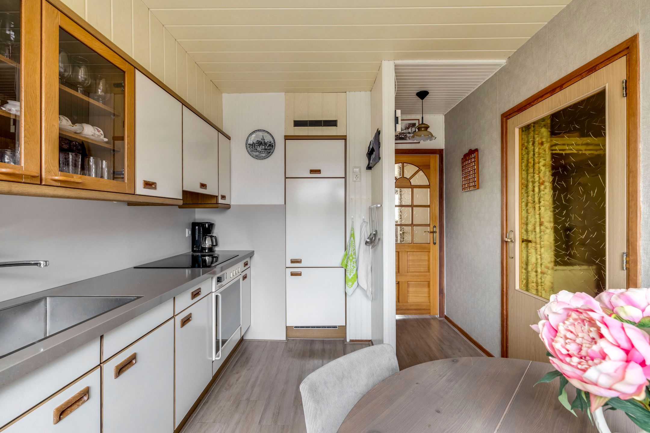 Photo 12 of Prins Bernhardstraat 66