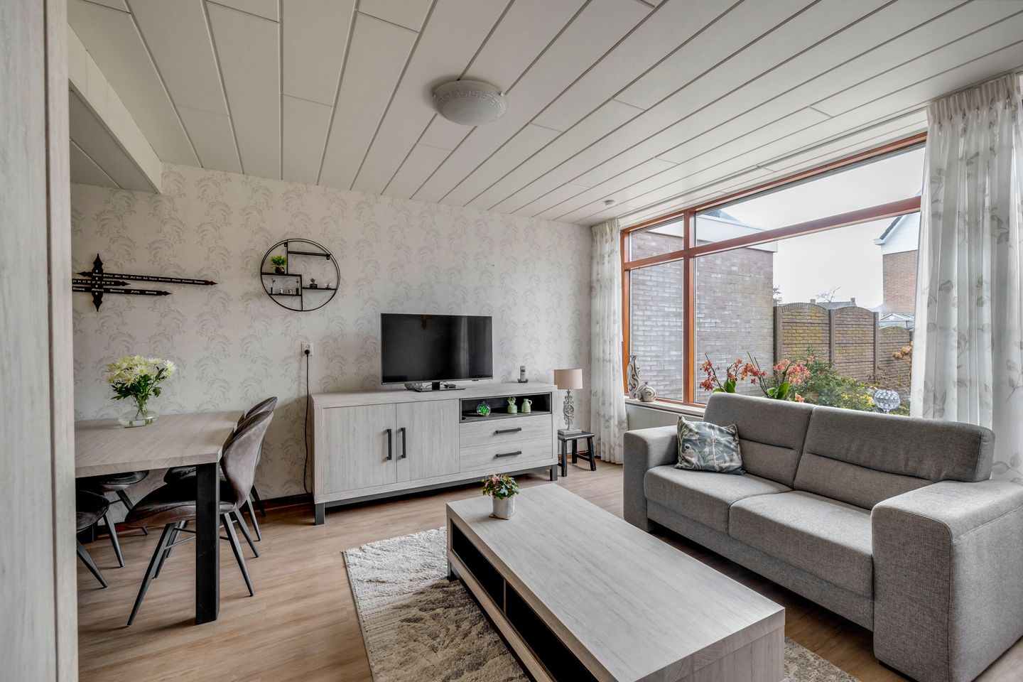 Photo 14 of Prins Bernhardstraat 66