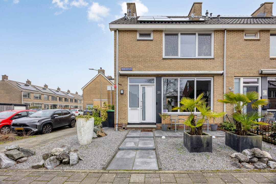 Photo 2 of Scheldeplein 21