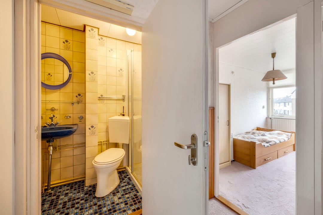 Photo 23 of Prins Bernhardstraat 66