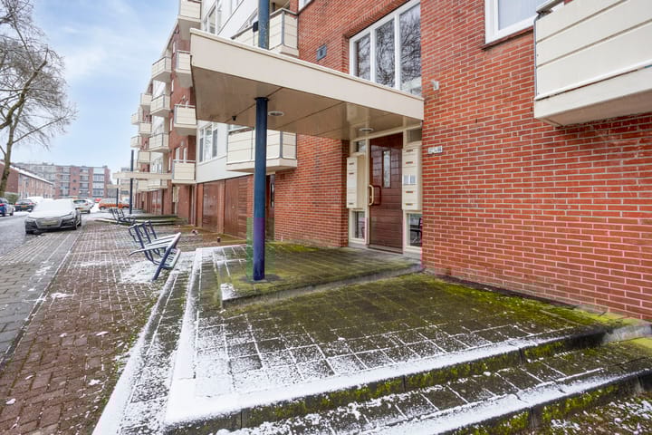 Photo 3 of Meindert Hobbemastraat 64