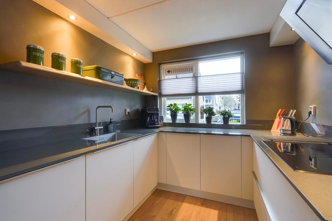 Photo 2 of Lisdodde 13