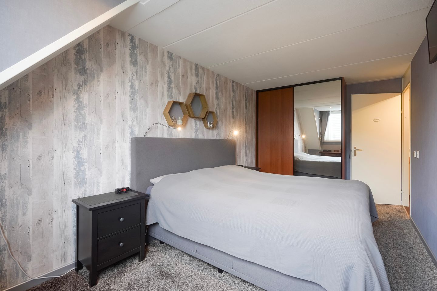 Photo 35 of Lisdodde 13