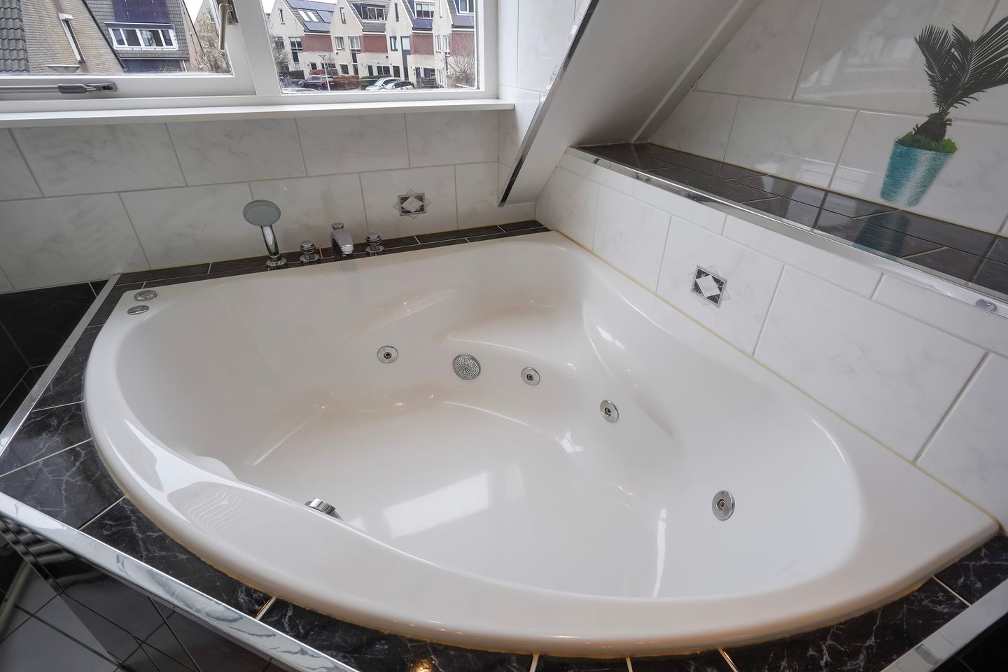 Photo 40 of Lisdodde 13