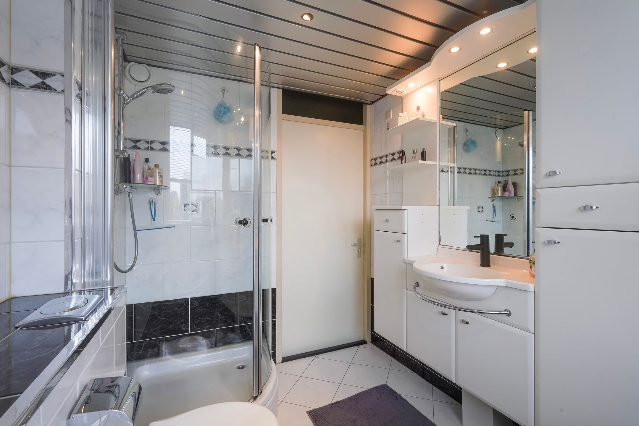 Photo 42 of Lisdodde 13