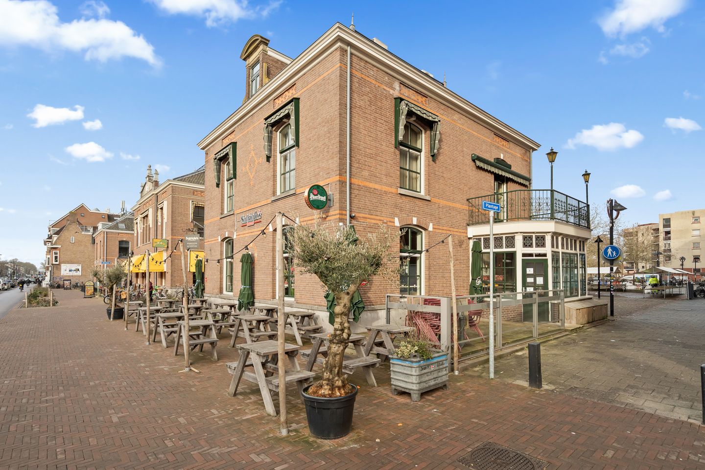 Bekijk foto 1 van Plantage 1-A