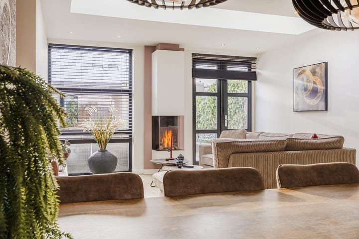 Photo 2 of Walstro 61