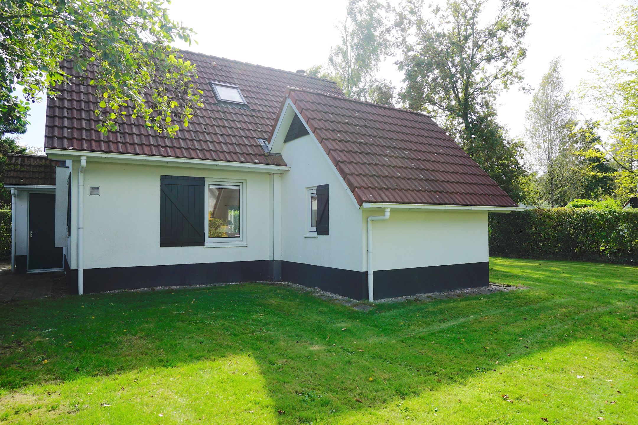 2-bedroom freehold villa in Sint Nicolaasga — photo 3 of 5