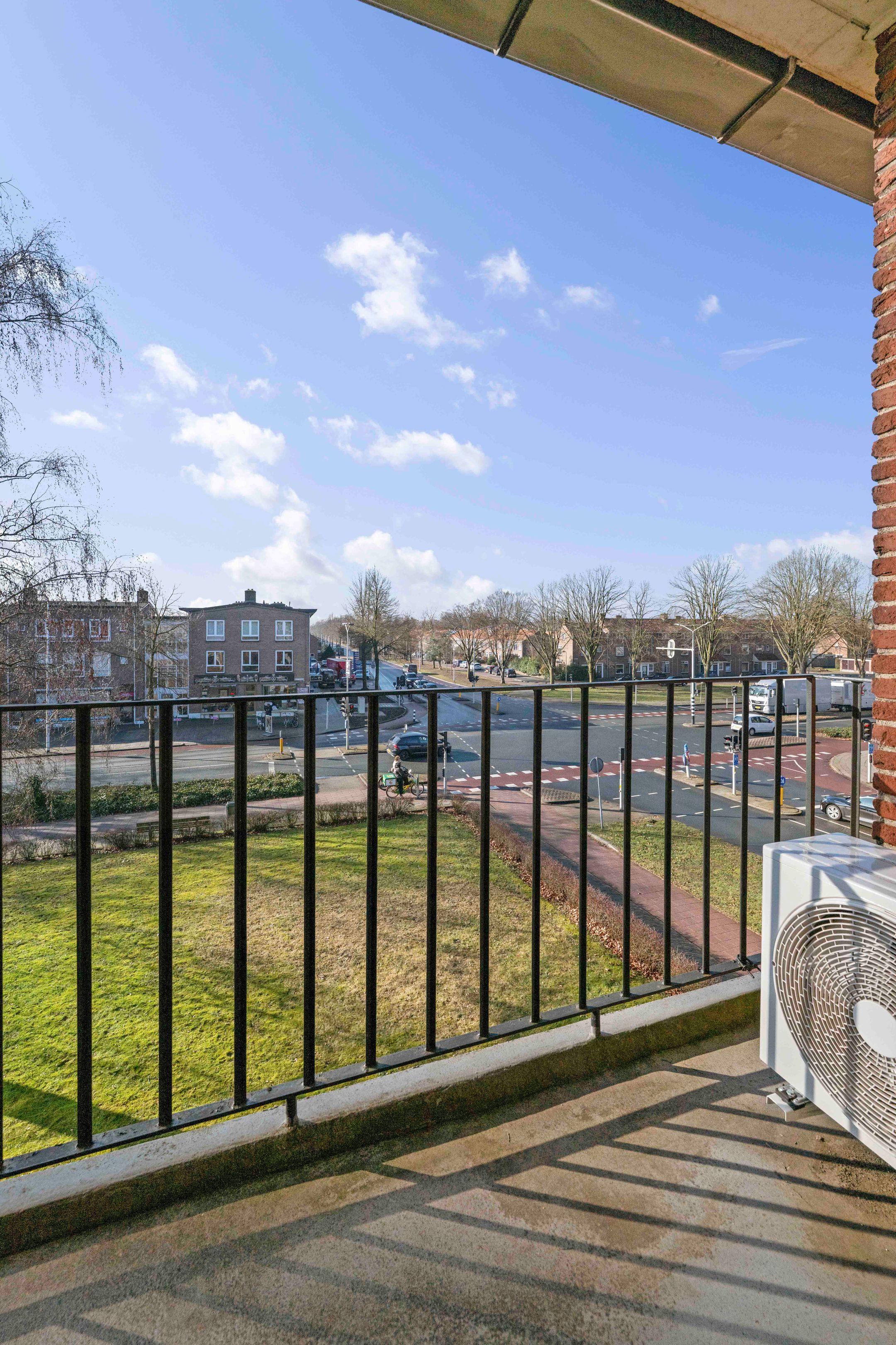 Photo 12 of Herman Boerhaavelaan 6