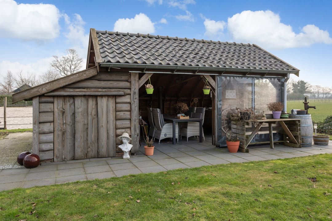 Photo 32 of Schoolpad 9