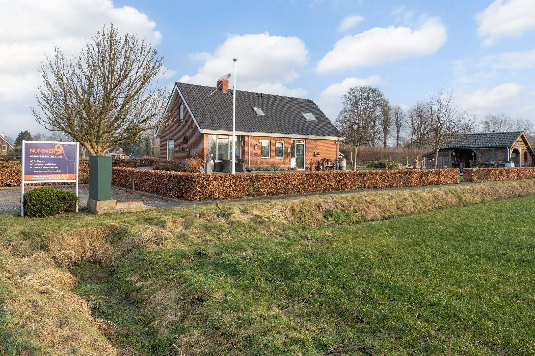 Photo 48 of Schoolpad 9