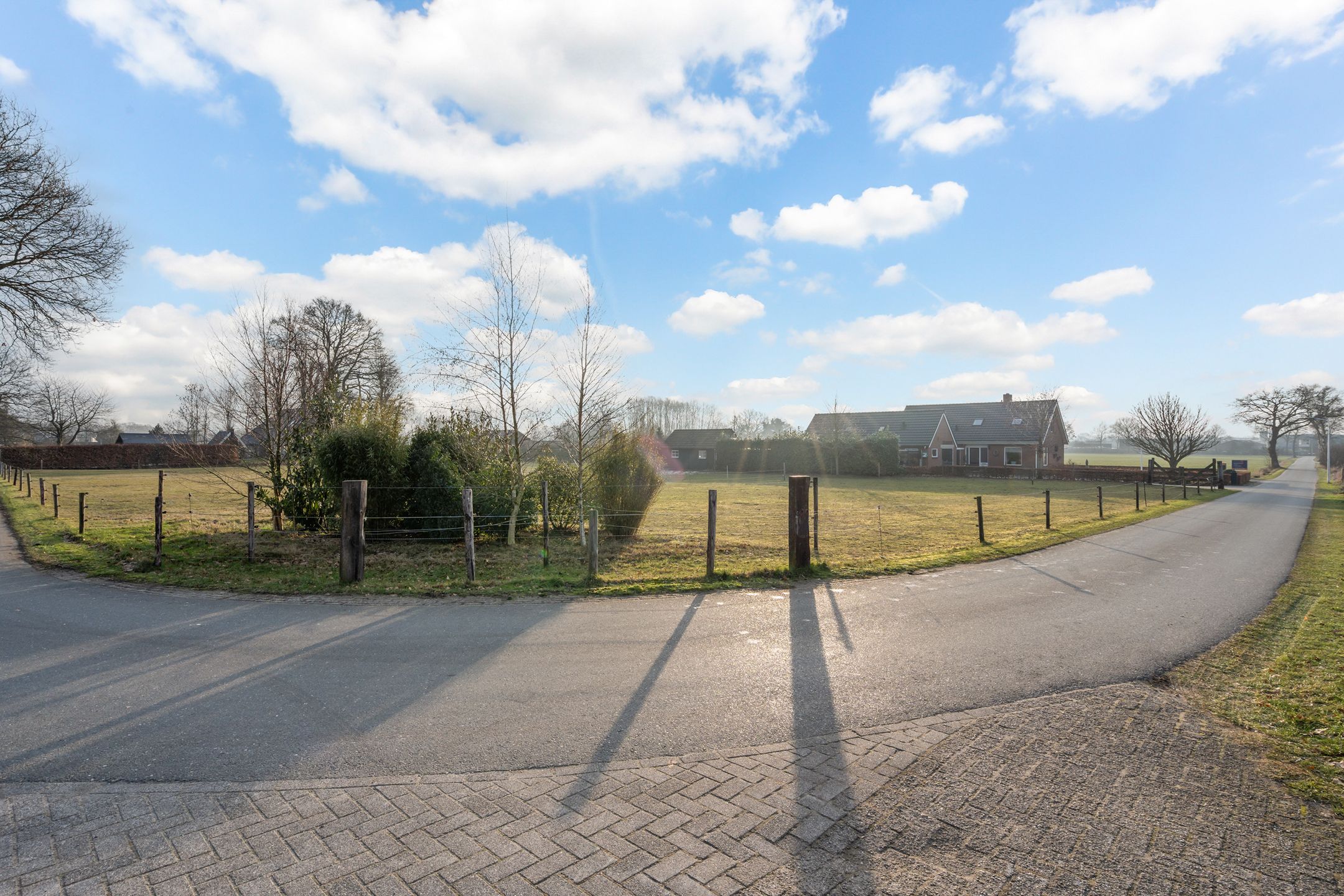 Photo 51 of Schoolpad 9