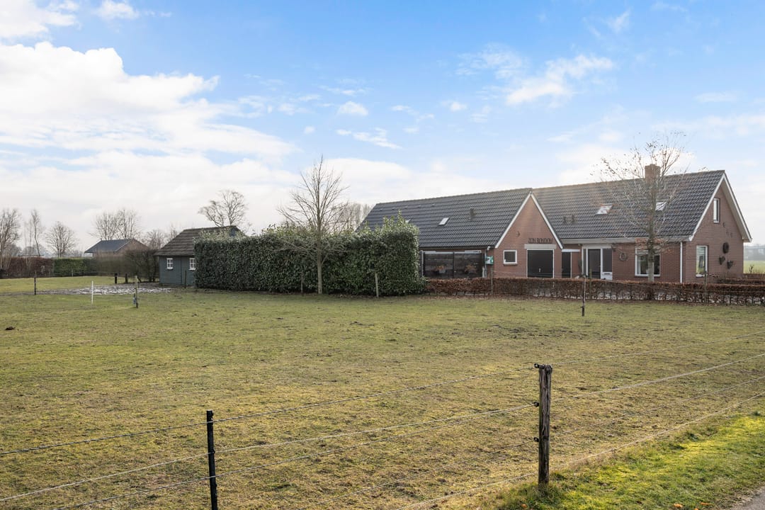 Photo 52 of Schoolpad 9