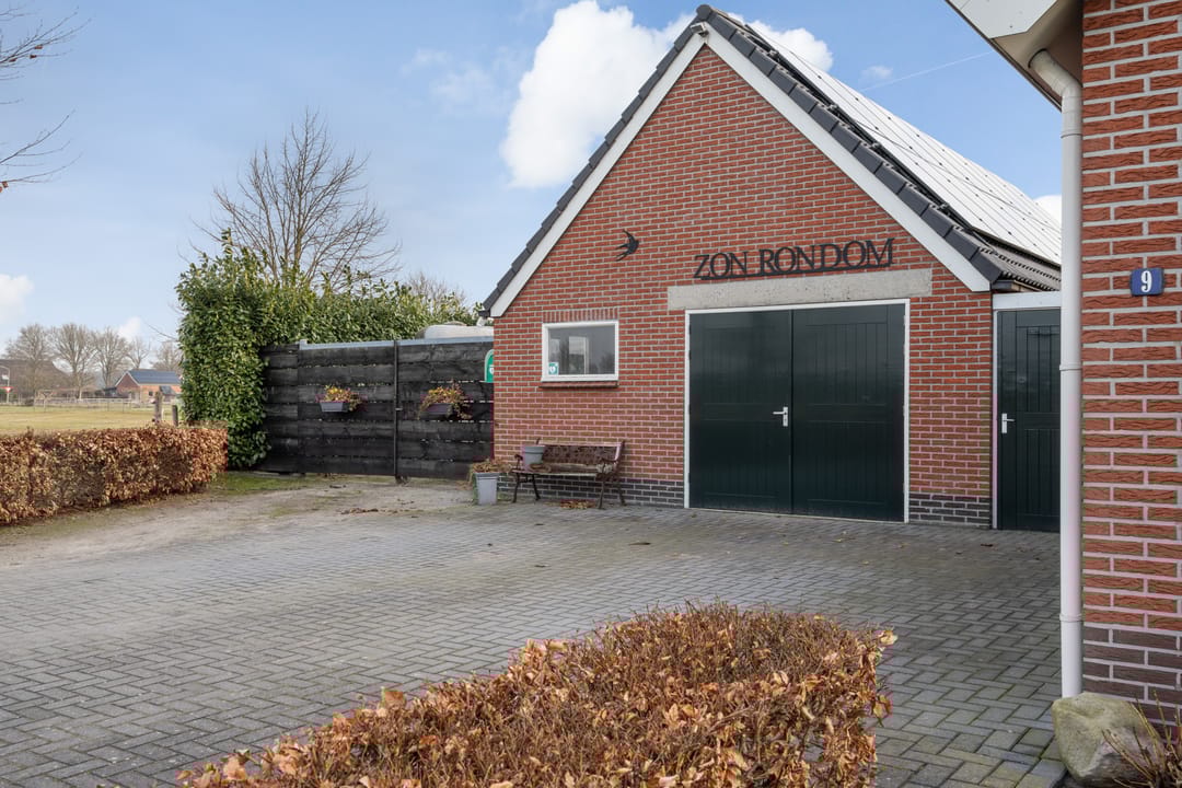 Photo 61 of Schoolpad 9