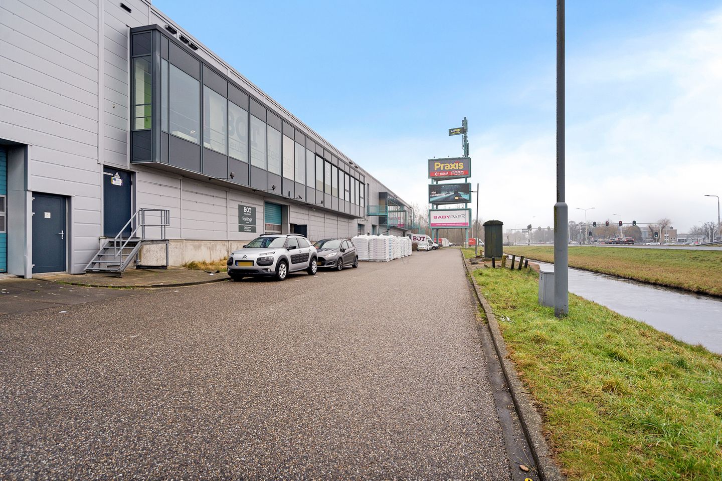 Bekijk foto 1 van Samsonweg 7