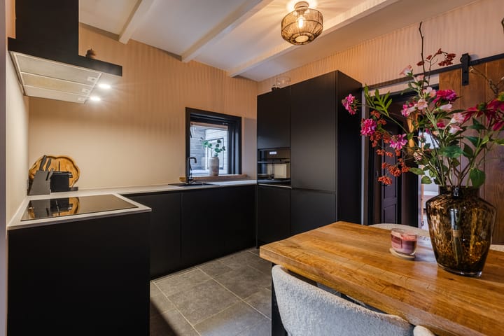 Photo 3 of Emmakade 1