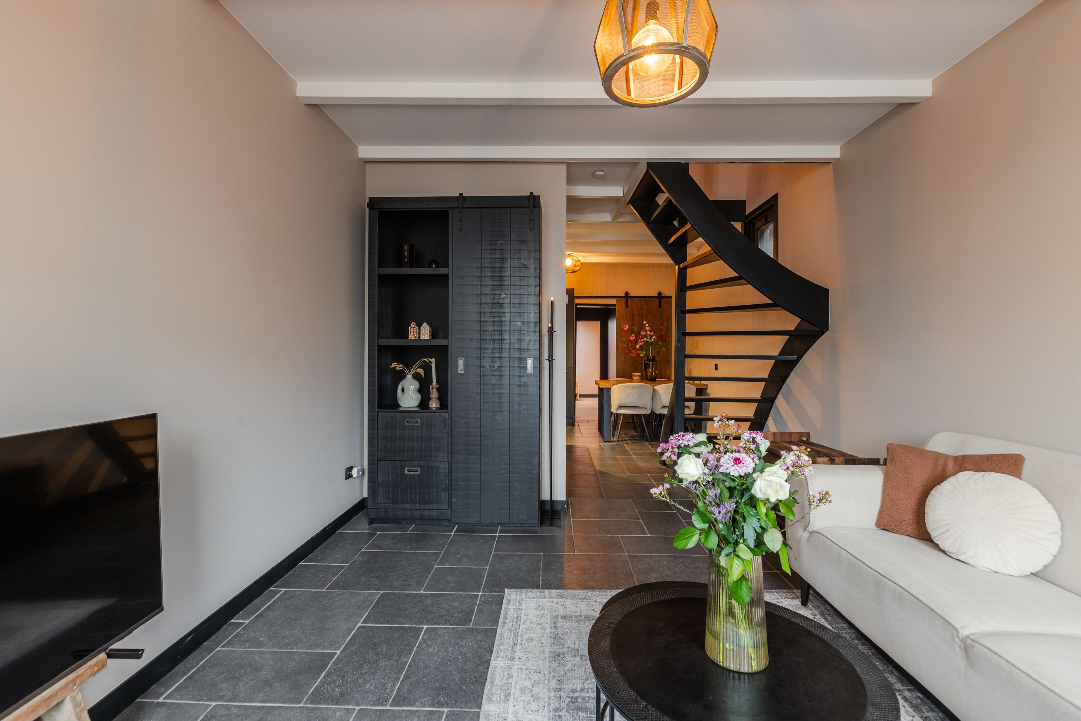 Photo 24 of Emmakade 1