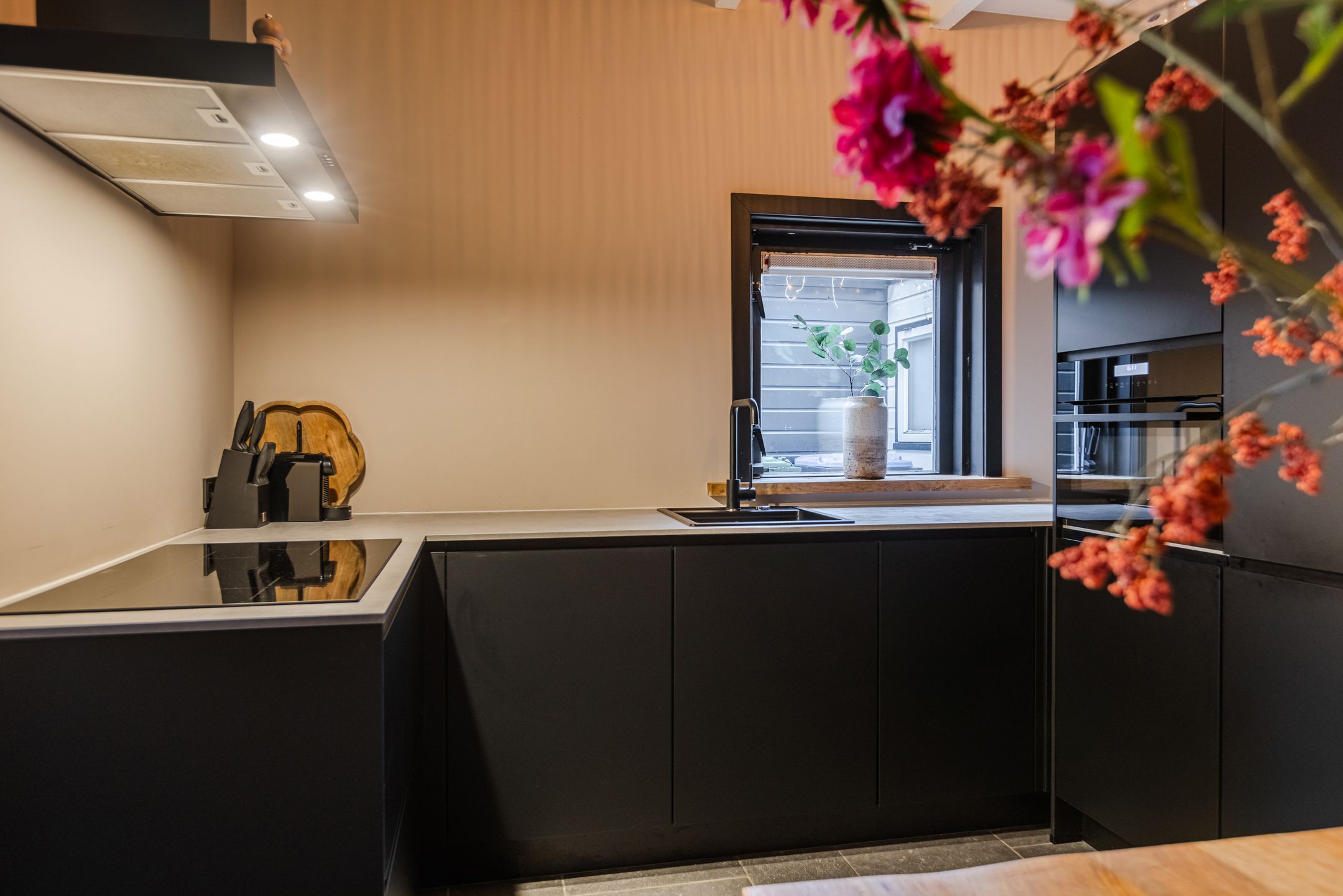 Photo 30 of Emmakade 1