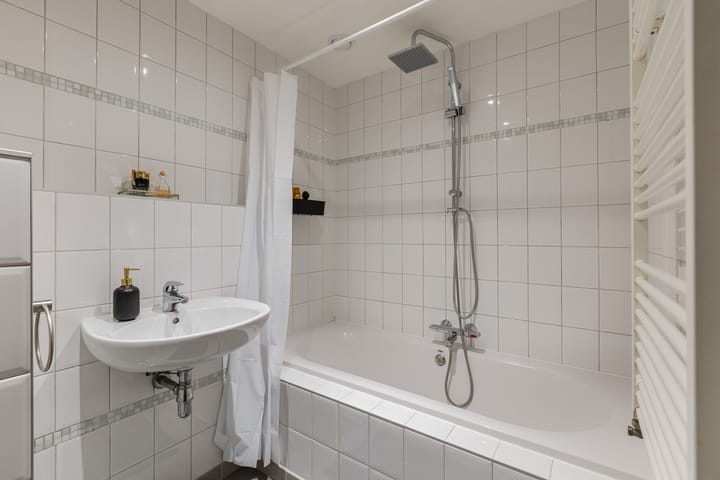 Photo 38 of Emmakade 1