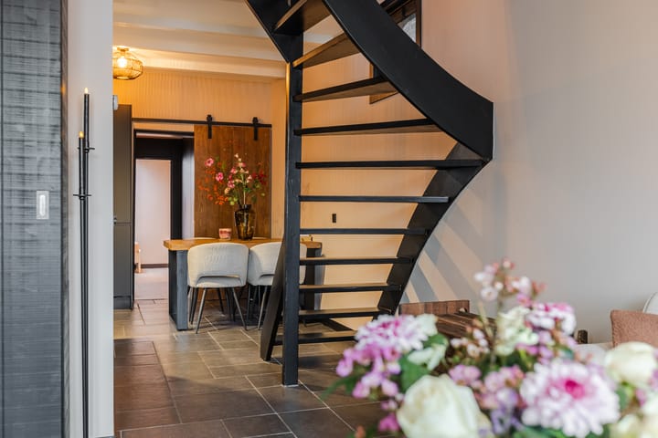 Photo 44 of Emmakade 1