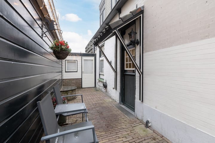 Photo 59 of Emmakade 1