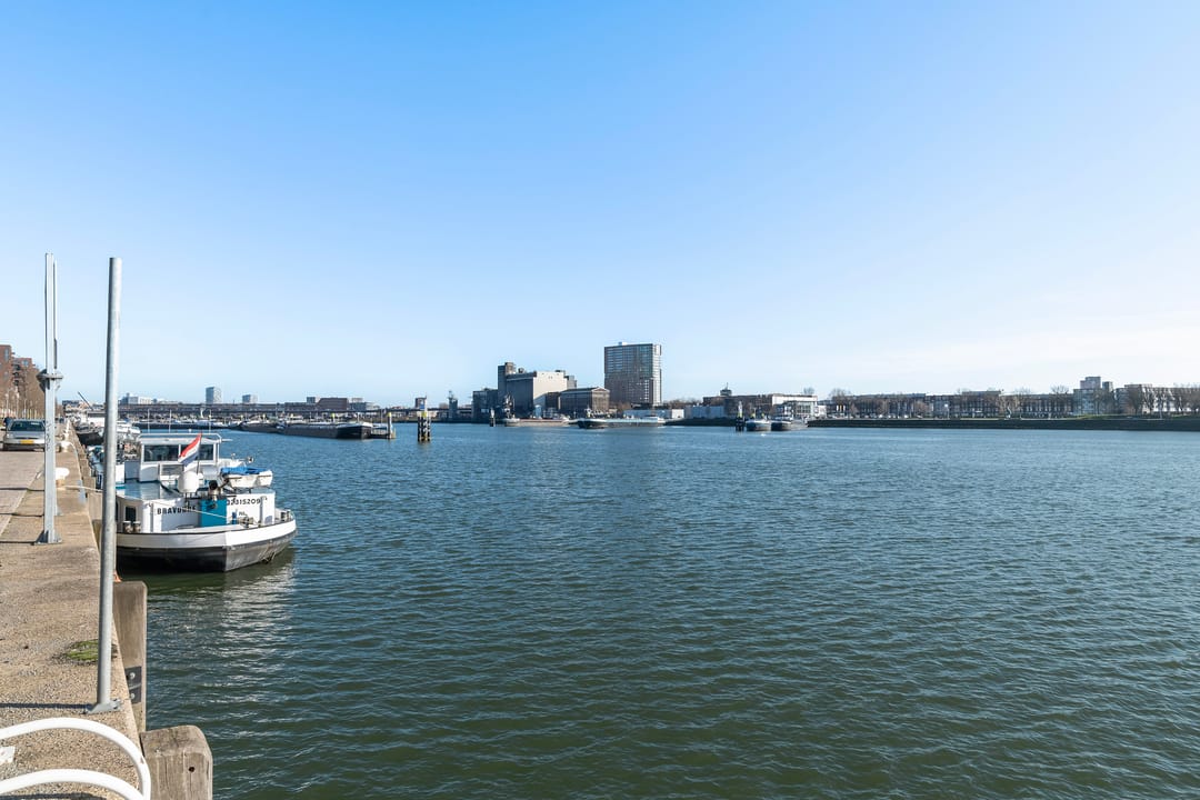 Foto 31 van Maashaven N.z. 865