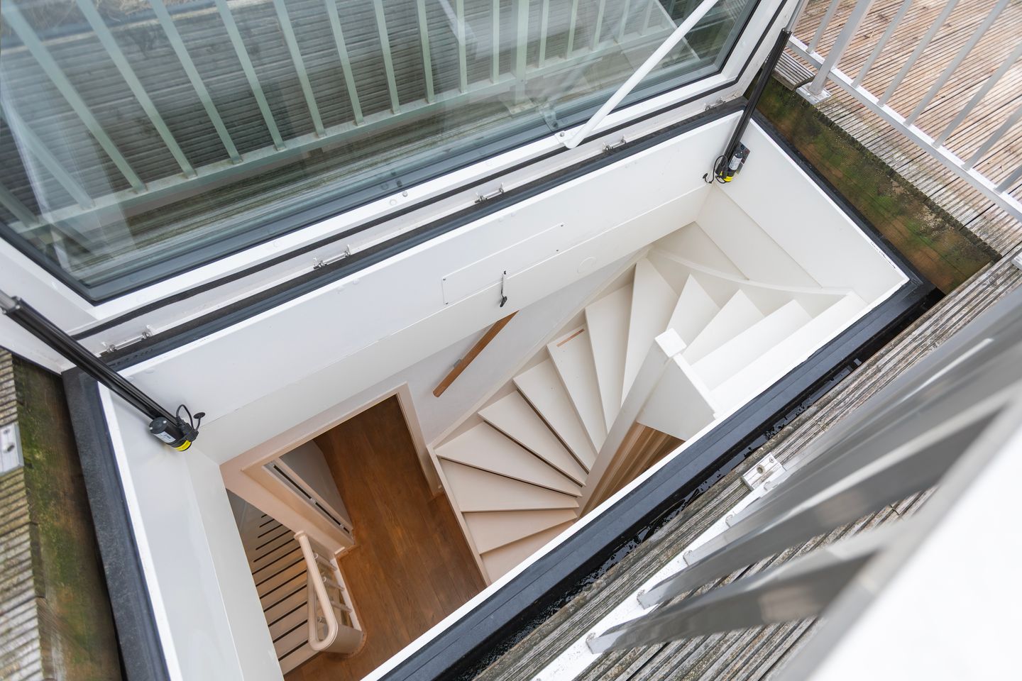 Photo 35 of Jacob Marisstraat 38-2