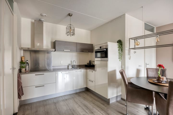 Kamperfoeliestraat 12-H