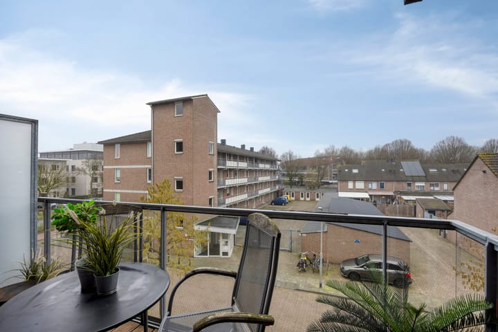 Foto 4 van Kamperfoeliestraat 12-H