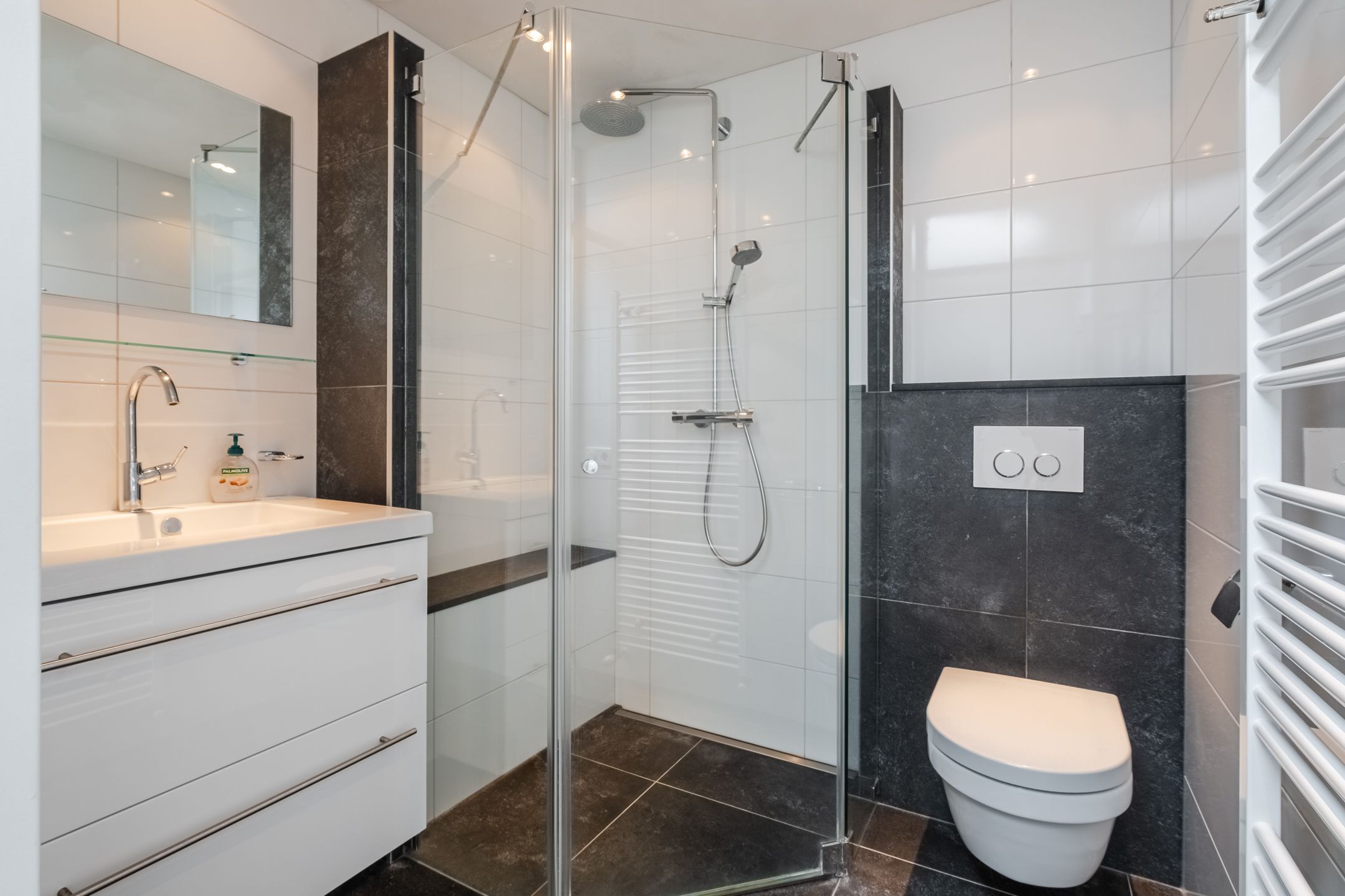 Photo 27 of Koninginnestraat 115