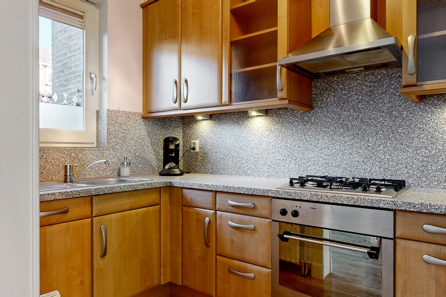 Foto 10 van Oudenoord 459