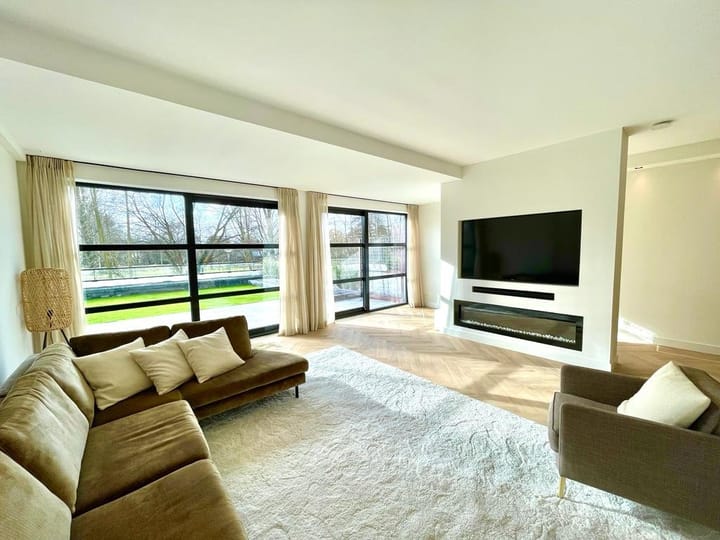 Foto 2 van Burgemeester Rijnderslaan 198