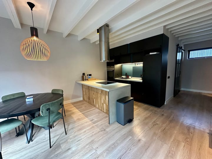 Photo 2 of Kaasjeskruidstraat 28