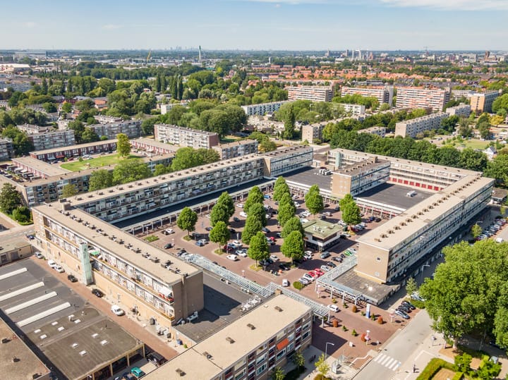 Van Oldenbarneveltplein 73