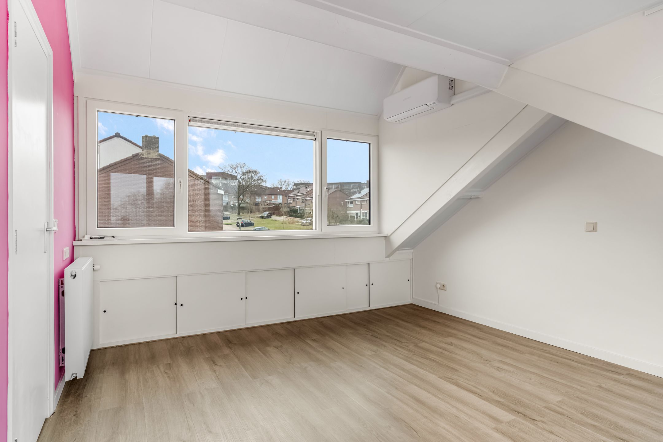 Photo 24 of Ribeslaan 11