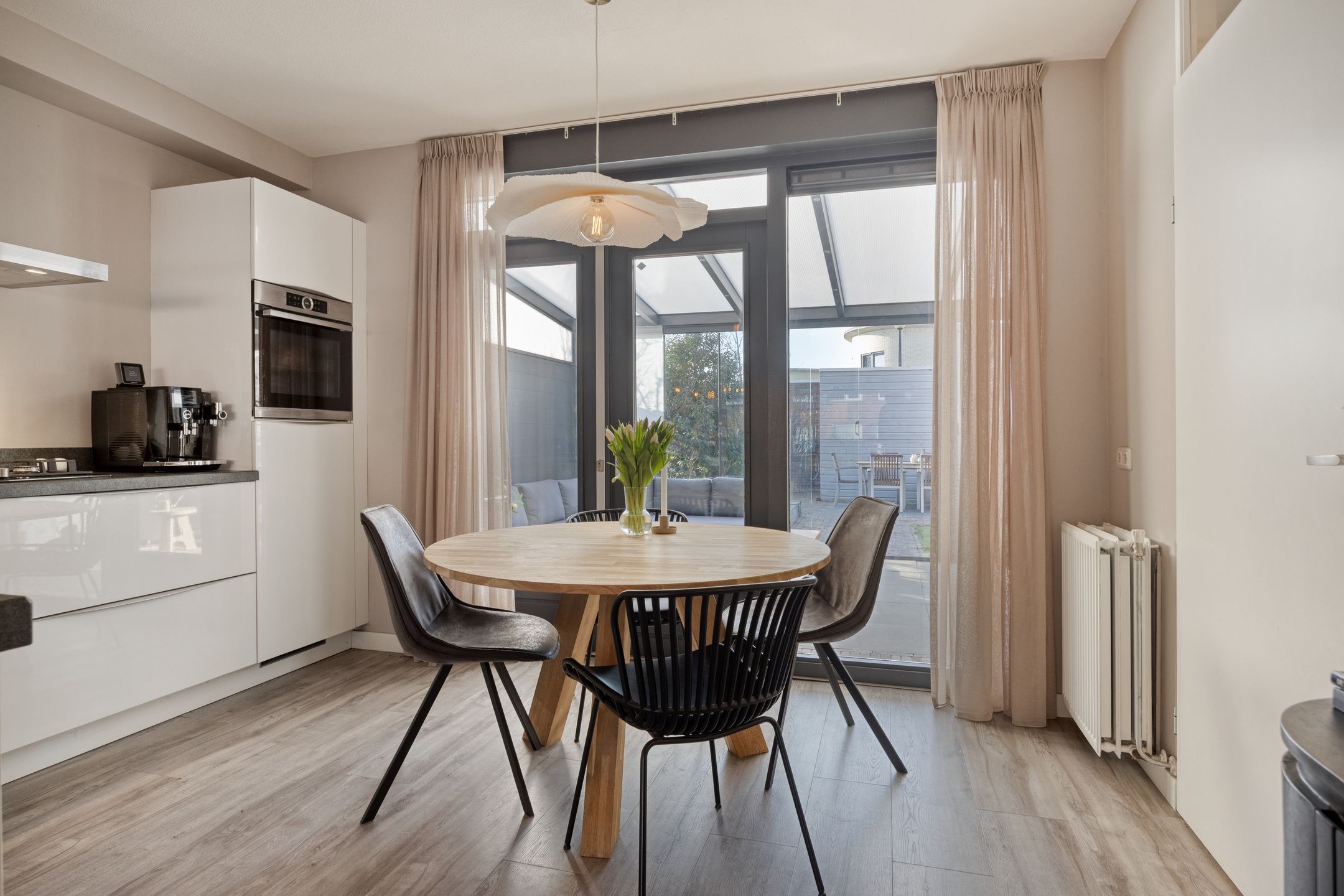 Photo 6 of Leeghwaterlaan 20