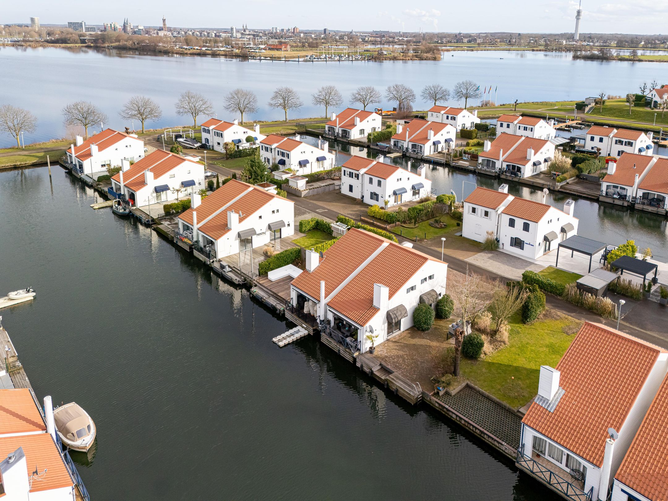 2-bedroom freehold villa in Roermond — photo 3 of 5