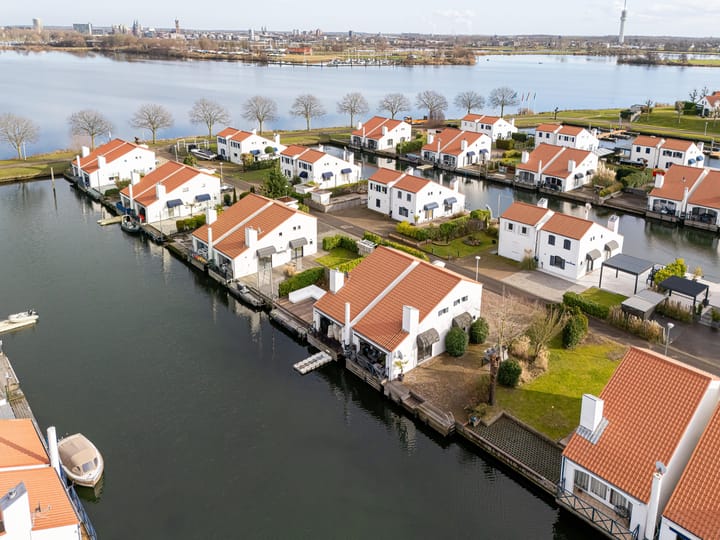 Foto 3 van Oolderhuuske 1-MD8