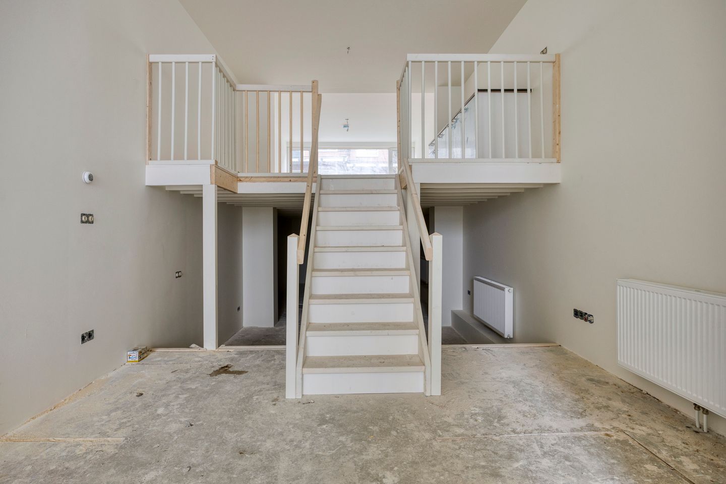 View photo 2 of Maaskade 89-A