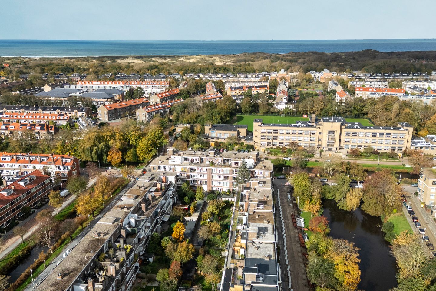 Foto 44 van Aronskelkweg 42