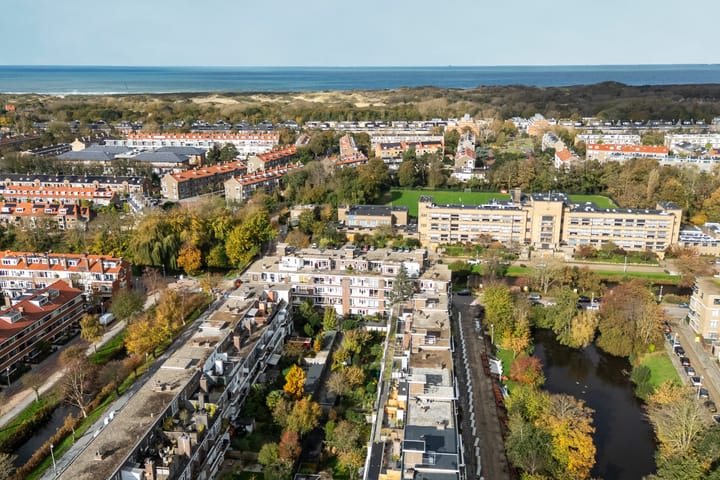 Foto 44 van Aronskelkweg 42