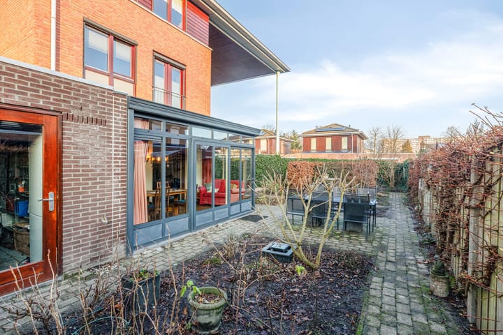 Photo 33 of Okkernoot 12