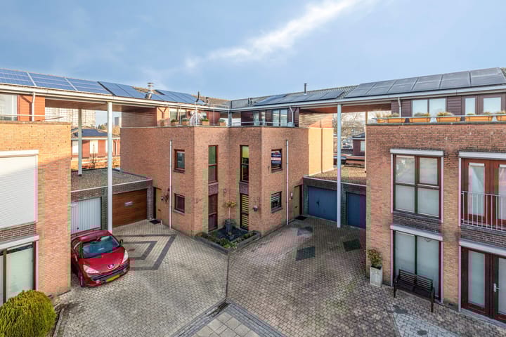 Photo 45 of Okkernoot 12